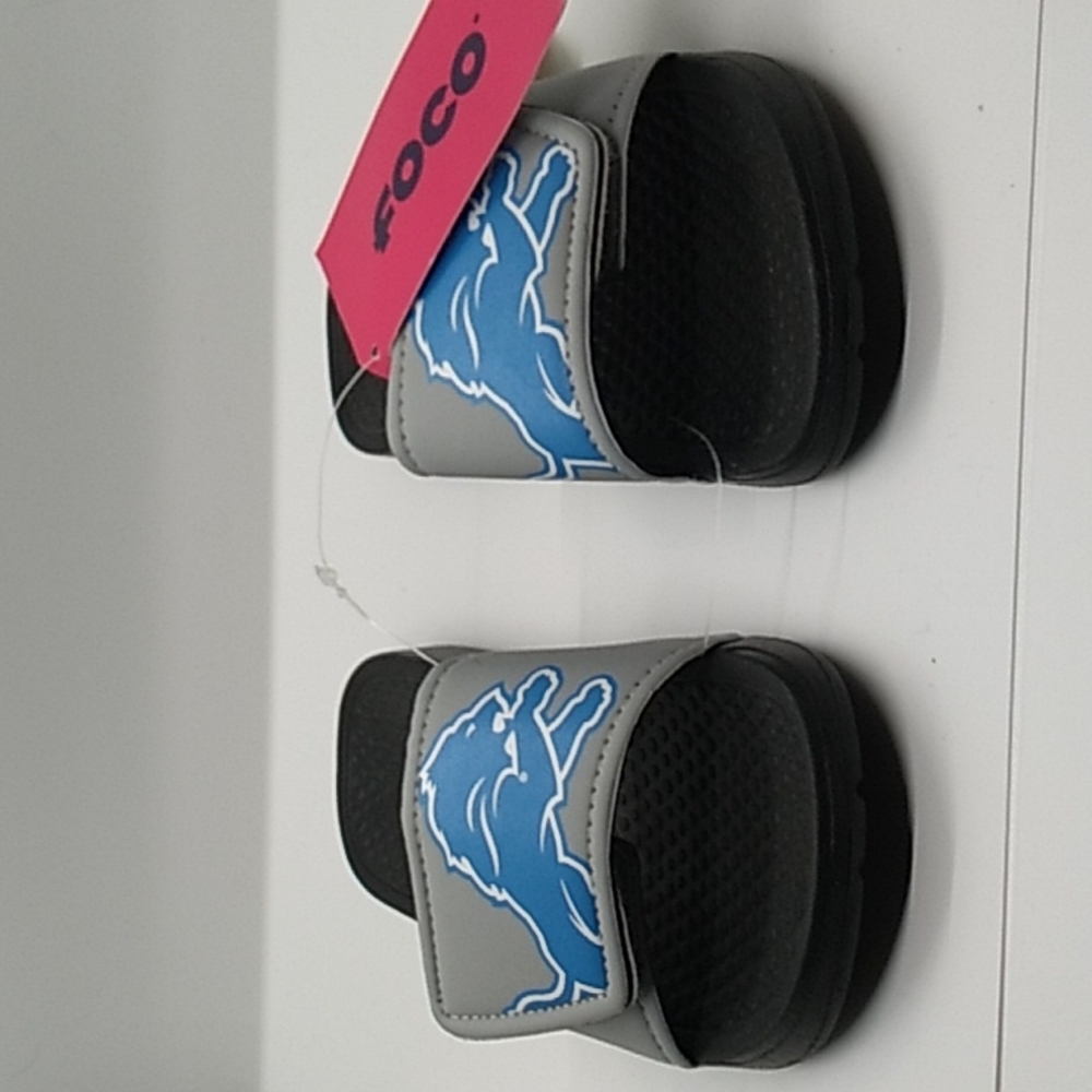 Lions sandals brand new